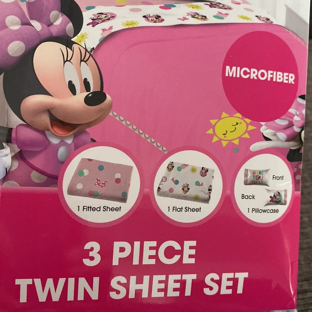 MINNIE‎ 3 Piece Twin Microfiber Sheet Set